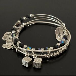 BNIB Alex & Ani Las Vegas Dice Set of 3 Silver (Comes with Alex & Ani Box)